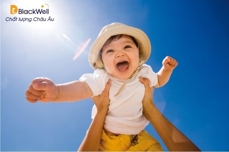 Tam nang la mot cach bo sung vitamin D cho tre coi xuong